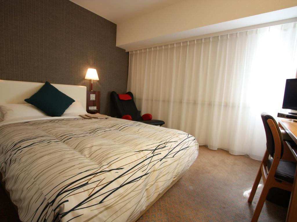 Kanazawa Manten Hotel Ekimae Rum bild