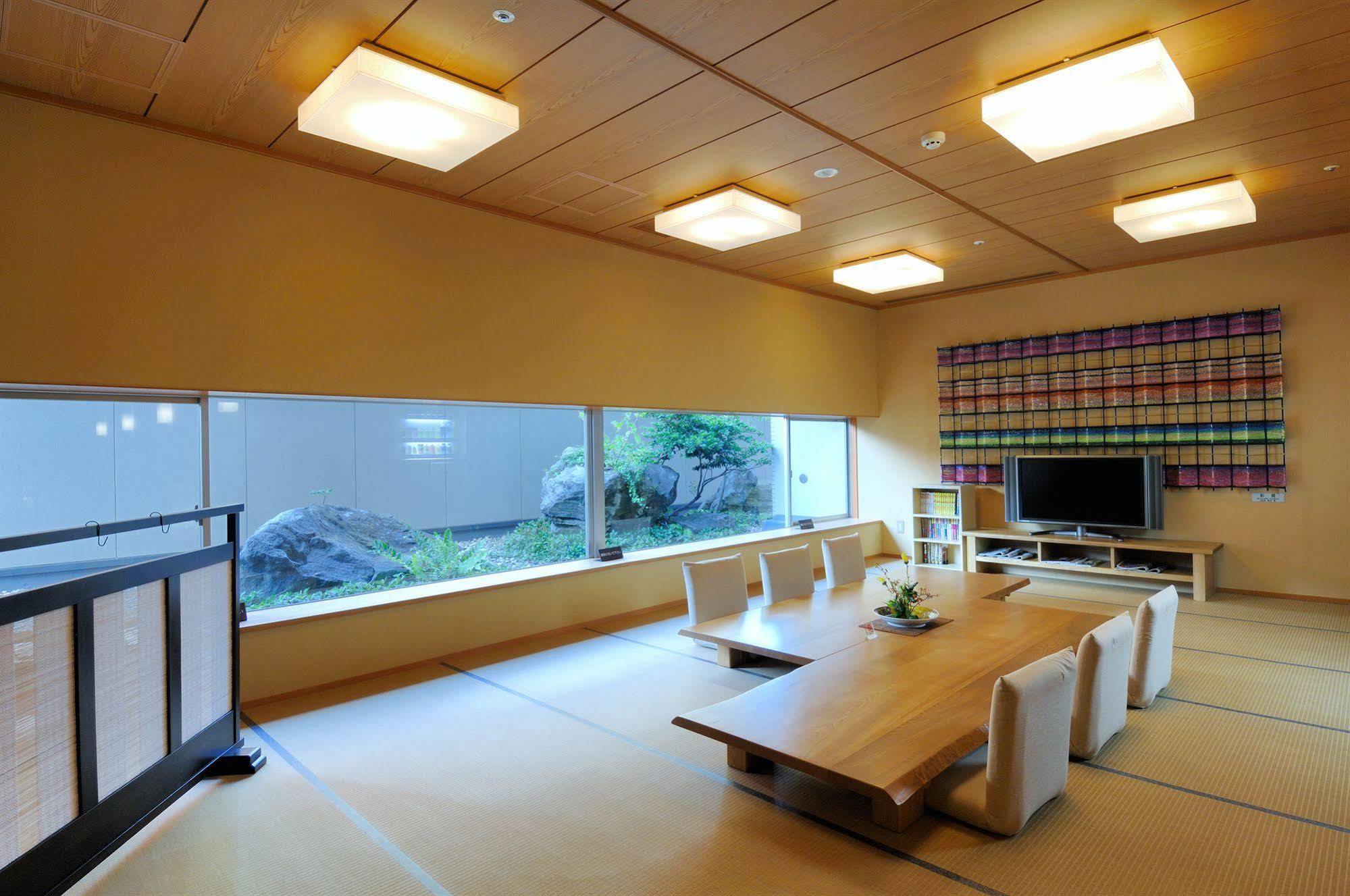 Kanazawa Manten Hotel Ekimae Exteriör bild