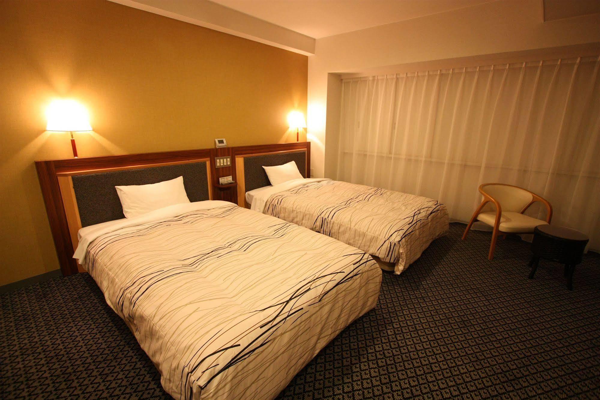 Kanazawa Manten Hotel Ekimae Exteriör bild